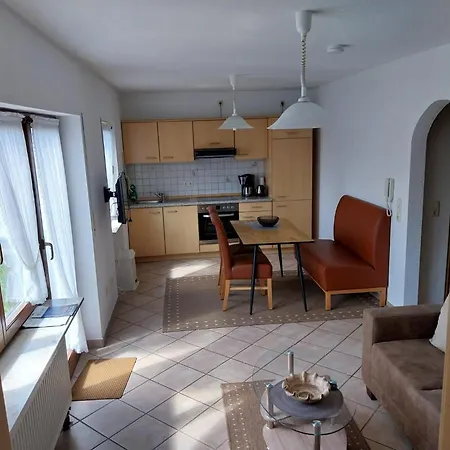 Weingut-ferienwohnungen Lorenz - Nur Urlaubsgaeste