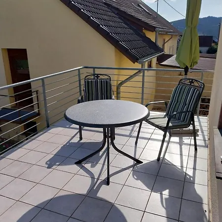 Weingut-ferienwohnungen Lorenz - Nur Urlaubsgäste Oberemmel