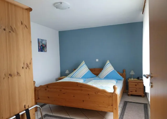 Weingut-ferienwohnungen Lorenz - Nur Urlaubsgaeste Апартаменты *